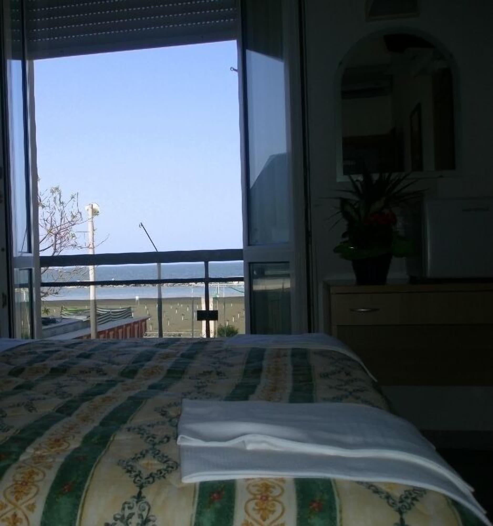 Milanese 3* Rimini