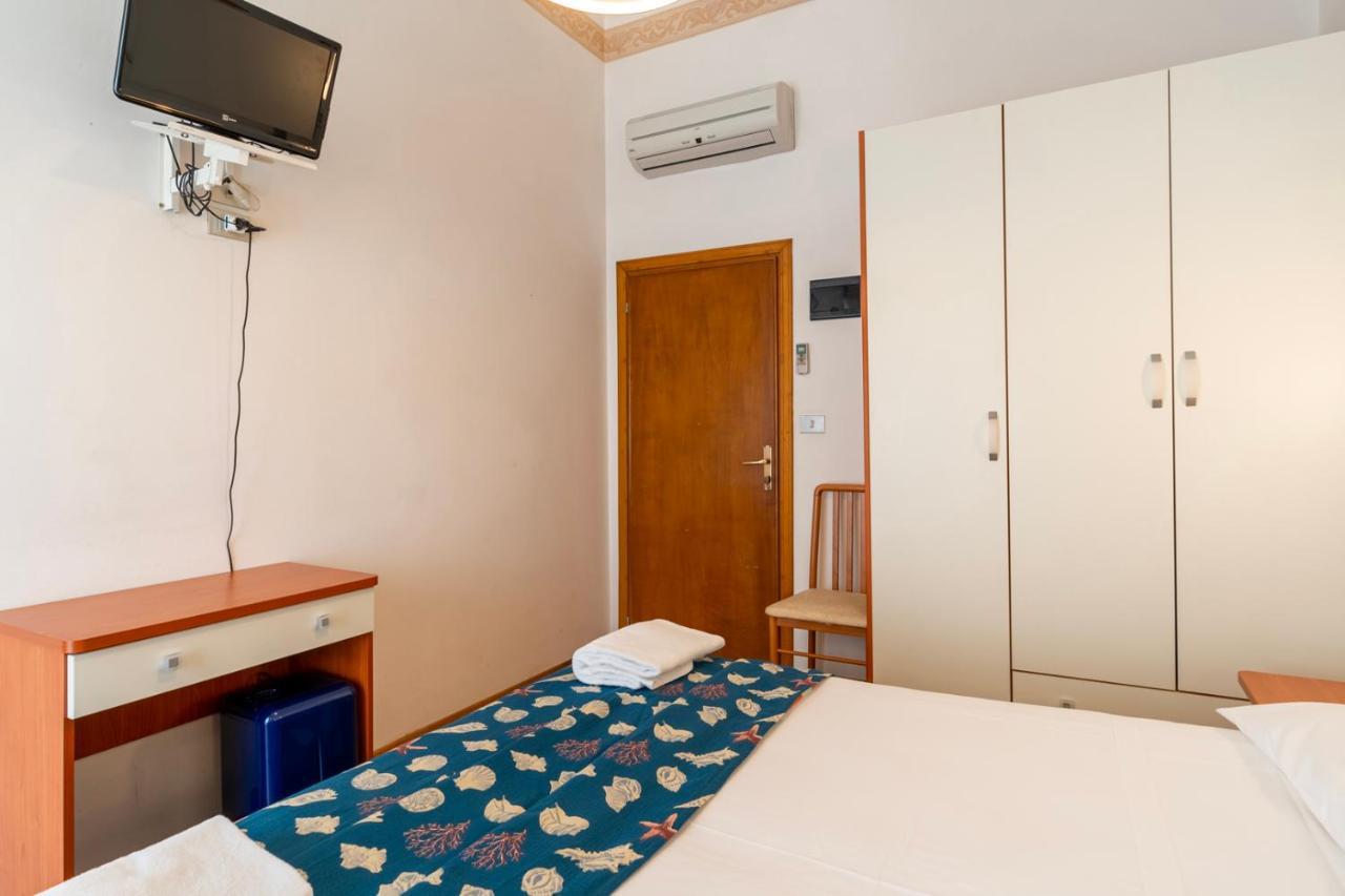 Milanese 3* Rimini